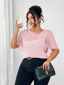 Elenzga 大码不对称荷叶边领纽扣装饰短袖优雅衬衫 - 淺粉色 - 查看 4