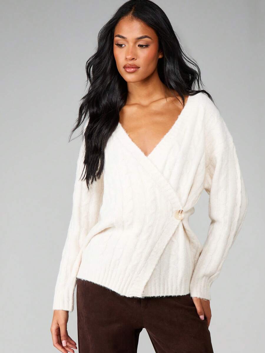 MISSGUIDED Cárdigan de punto de cable de talle largo con detalle de botón frontal envolvente, suéter acogedor y oversize para otoño e invierno - Beis - Ver 1