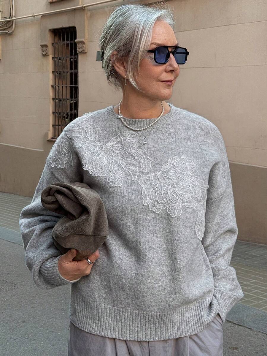 Vivie Lora Women's Loose 3D Floral Decor Sweater - Light Grey - View 1