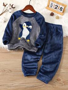 2pcs Kids/Tween Boys Casual Comfortable Embroidered Colorblock Fleece Crew Neck Pullover Top And Solid Color Fleece Pajama Pants Sleepwear Set - Multicolor - View 2