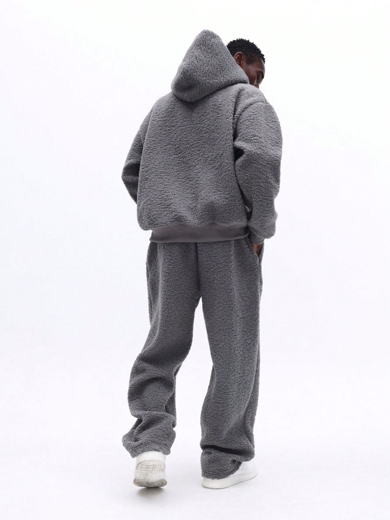 Bluza z kapturem Boxy i spodnie dresowe z polaru Sherpa
