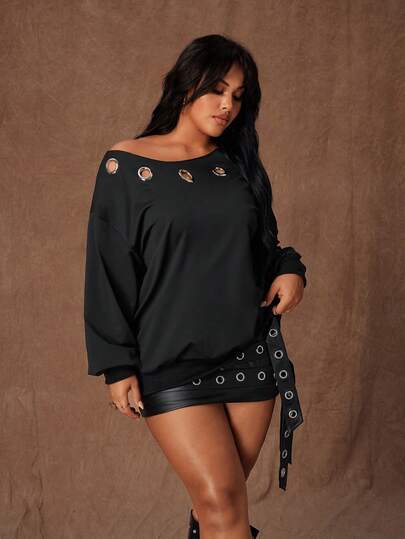 Rustia Black Hollow-Out Punk Minimalist Versatile Slant Shoulder Plus Size Long Sleeve Sweatshirt