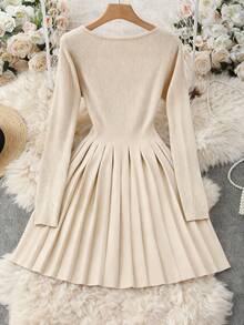 Franclia 大码优雅纯色褶裥针织连衣裙，秋冬款 - 卡其色 - 查看 2