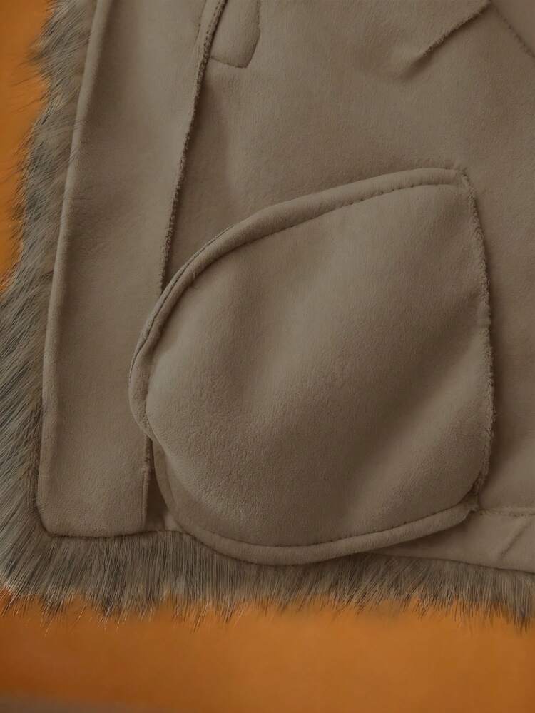 COLLAR SHORT FAUX FUR COAT WITH METAL BUCKLE