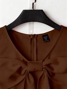 GlowEve CURVE 大码优雅休闲通勤短款连衣裙，带蝴蝶结和拉链 - 棕色 - 查看 6