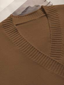 GlowEve 女士蓝色毛衣，新款秋冬金属纽扣不对称开襟羊毛衫，百搭简约通勤设计 - 咖啡棕 - 查看 4