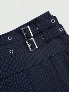 SHEIN Sweetro 时尚甜美休闲百褶短条纹金属朋克迷你裙 - 藏蓝色 - 查看 6