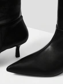 Mnmlis Damskie czarne zamszowe kozaki za kolano z noskiem w szpic, na wysokim obcasie, modne na jesień/zimę - Czarne - Zobacz 10