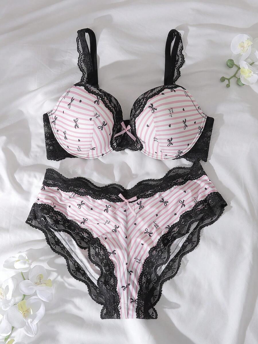 两件套加大码文胸套装，钢圈设计，撞色条纹蝴蝶结装饰，支撑力强，可爱又时尚。