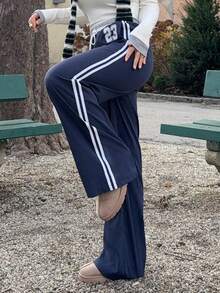 Jeta Ari Pantalon droit à taille basse pour femmes, imprimé numérique contrasté rayé, style sportif automnal. Idéal pour la rentrée, le style de rue, le look Y2K chic automnal - Bleu marine - Voir 4
