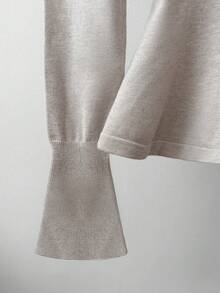 GlowEve V领金属纽扣腰部荷叶边下摆加长袖女式开衫 - 淺灰色 - 查看 3