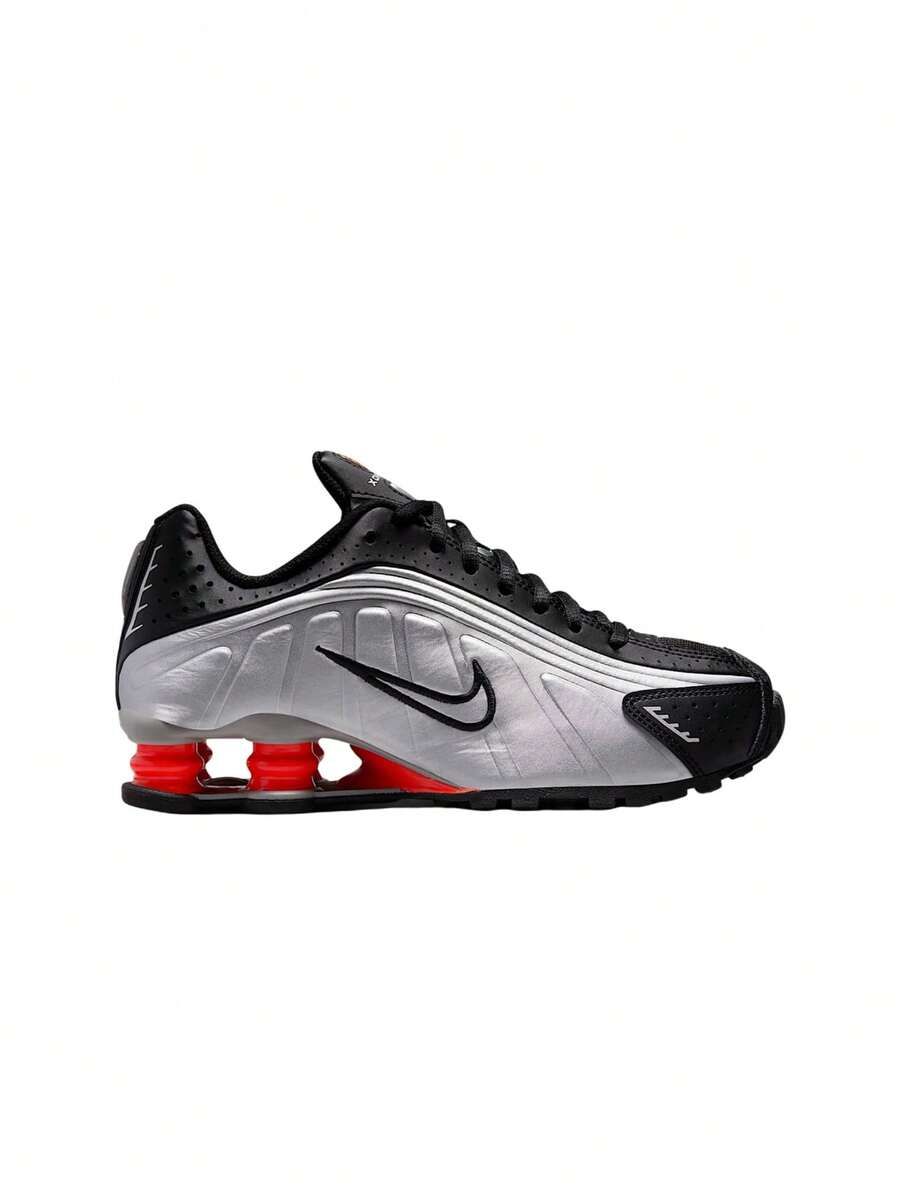 Nike Shox R4 Kids Sneakers Metallic Silver / Black / Picante Red / Metallic Silver CW2626 - Metallic Silver/Black/Picante Red/Metallic Silver - Xem 1