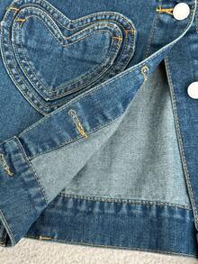 SHEIN 少女时尚休闲 Y2K 复古酷炫街头返校学院风心形前袋短袖蓝色牛仔外套，适合少女日常穿着，柔软舒适，也适合少女秋冬季派对、音乐节和街头服饰。