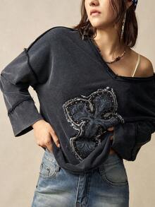 Bohemela Women's Casual Solid Color Knitted V-Neck Long Sleeve Loose Washed T-Shirt With Cross Appliques And Rhinestone Decoration - Black - View 2