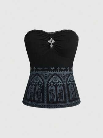 Top court avec croix en métal, dentelle et motif de vitraux gothiques avec croix et chauves-souris