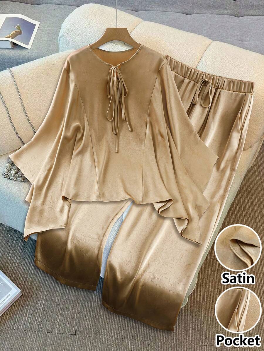 Franclia Bộ 2 áo sơ mi satin nhiều lớp trang trí và quần ống đứng cho nữ, thời trang thu đông - Màu Khaki - Xem 1