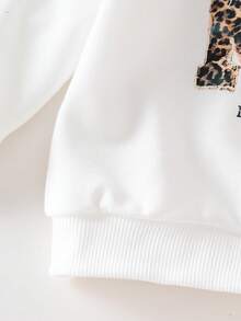 SHEIN Áo nỉ cổ tròn tay dài in họa tiết da báo và quần ống rộng cho bé gái mặc thường ngày - trắng - Xem 5
