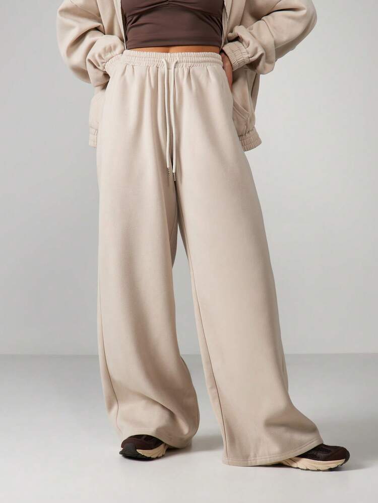 MISSGUIDED Women's Wide Leg Sweatpants With Patch Pockets Elastic Waistband Drawstring Loungewear Joggers Casual Comfortable Palazzo Style Relaxed Fit