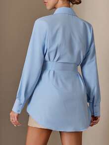 Skjorta med nedsänkt axel och veckad nederkant - Blå - Visa 2