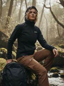 In My Nature 女式字母印花拉链连帽防风防水户外运动夹克 - 黑色 - 查看 5