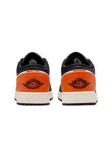 Nike Giày Jordan 1 Low trẻ em màu Đen/Trắng/Nhạt/Xanh sao biển 553560 - Black/White/Sail/Starfish - Xem 4