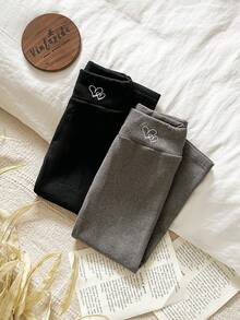 SHEIN Vintaside Kids 两件装女童打底裤，饰有心形刺绣图案，天鹅绒内衬，适合日常休闲穿着，秋冬季节适用。 - 黑色 - 查看 8