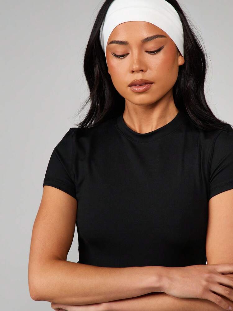 MISSGUIDED Women Short Sleeve Crew Neck Fitted Basic T Shirt With Seam Detail Casual Top For Everyday Wear Spring Summer