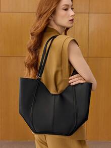 MOTF PREMIUM WOMEN'S LARGE CAPACITY SHOULDER BAG - Black - View 8