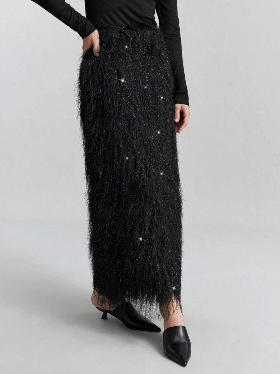 Ontre Women's Black Tassel Sparkly Special Fabric, A Must-Have Party Skirt For Parties And Banquets. Modern Urban Casual Fashion Business Casual Women's Office Wear Low-Key Old Money Style Effortless Temperament High-End Urban Commuting High-Quality Airport Women's Wear - Black - View 1
