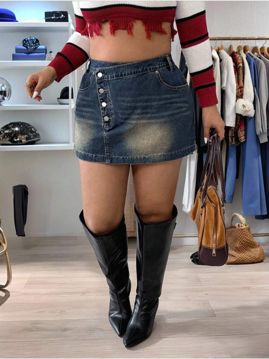 SHEIN Unity Plus Size Women Y2K Fashion Casual Washed Distressed Denim Mini Skirt - Dark Wash - View 1