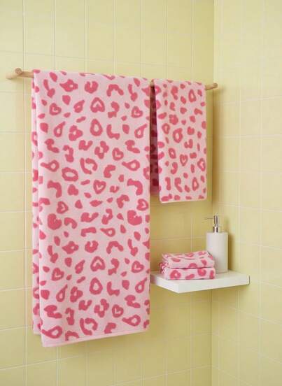 Joivida 1 条粉色提花字母和心形图案毛巾，涤纶长方形 70*140 厘米或厨房/脸/手巾 34*75 厘米或 34*34 厘米小毛巾，适合男士、女士、情侣、家庭、所有季节，快干、吸水、柔软，适用于浴室、酒店、健身房、节日礼物、派对、海滩、户外、旅行