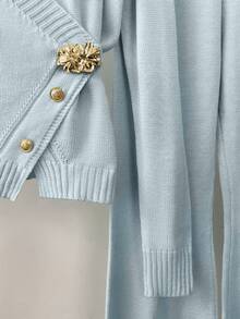 GlowEve 秋冬新款蓝色女式毛衣，不对称金属纽扣开衫，高腰显瘦休闲喇叭裤，简约通勤两件套针织衫