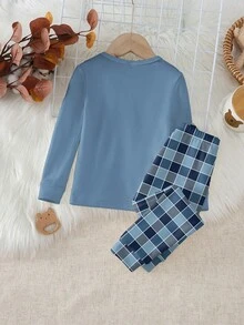 男童保暖家居服套装 - 修身蓝色汽车印花保暖家居服两件套，汽车印花设计，蓝色帅气圆领长袖上衣搭配格子裤，保暖两件套组合，社交媒体风格，帅气有型，2026新年假日必备，小男孩汽车印花保暖家居服两件套，男童两件套长袖套装 - 藍色 - 查看 2