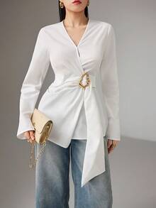 Heiryn Modna, jednokolorowa, damska koszula z długim rękawem, metalowym pasem i asymetrycznym dołem