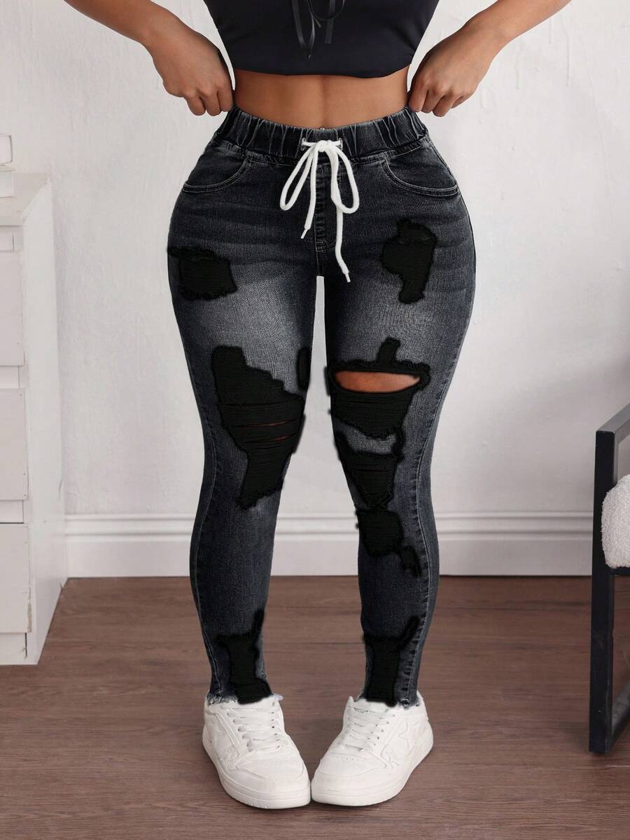 SHEIN SXY 大码女式抽绳腰带口袋做旧修身休闲百搭牛仔裤 - 黑色 - 查看 1