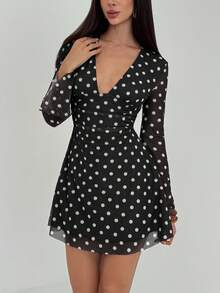 Aloruh 女士复古波点网纱印花性感深V领长喇叭袖迷你连衣裙，适合约会、外出、日常穿着、派对、舞会和教师着装 - 黑色 - 查看 7