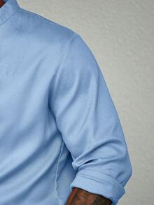 Manfinity Homme 男士纯色单排扣休闲/商务长袖衬衫 - 淺藍色 - 查看 4