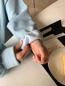 DAZY 宽松休闲街头风女式卫衣，适合秋季、春季和夏季穿着 - 藍色 - 查看 2