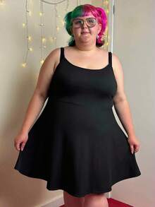 Enliva 女士加大尺寸針織開衫和細肩帶連衣裙純色套裝