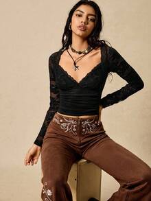 Easelle 女士黑色针织蕾丝拼接紧身T恤 - 黑色 - 查看 7