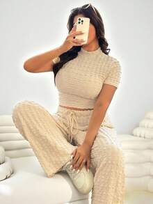 Solflare 2 件套大码春夏休闲修身褶皱纹理印花裤和短袖 T 恤套装 - 杏色 - 查看 3