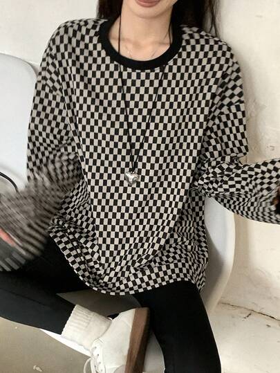 DAZY Women's Checkerboard Pattern Round Neck Dropped Shoulder Long Sleeve Casual Loose T-Shirt