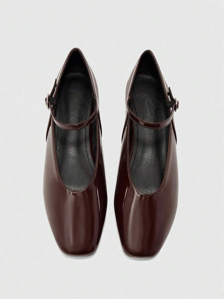 CUCCOO BIZCHIC Women's Casual Solid Color Buckle Flats For Christmas