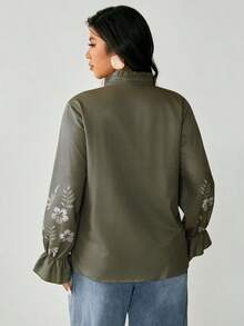 SHEIN LUNE Plus Size Embroidery Print Ruffle Collar V-Neck Button Decor Long Sleeve Ruffle Cuff Casual Shirt, Suitable For Outings, Gatherings, And Vacations - Army Green - View 2
