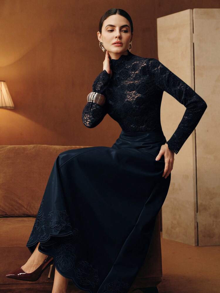 Top décontracté pour femmes avec volants en dentelle rose ajourée, bleu marine. T-shirt col montant ajusté, convient pour l'hiver, le printemps, le Nouvel An, Noël, la Saint-Valentin, le travail, Thanksgiving, les festivals, les fêtes, les mariages. Chic, élégant, formel.