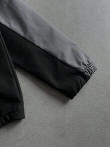 Manfinity ZONE917 Áo khoác gió thể thao ngoài trời in họa tiết cho nam, thích hợp mặc hàng ngày, ngoài trời, tập luyện, thường ngày, đi học, tiệc tùng, lễ hội âm nhạc. Có thể làm quà tặng cho bạn bè và bạn trai, áo khoác nam cổ đứng có khóa kéo, áo khoác chắp vá, áo khoác gió đua xe/áo gió ngoài trời, phong cách Grunge, mùa thu - màu đen - Xem 5