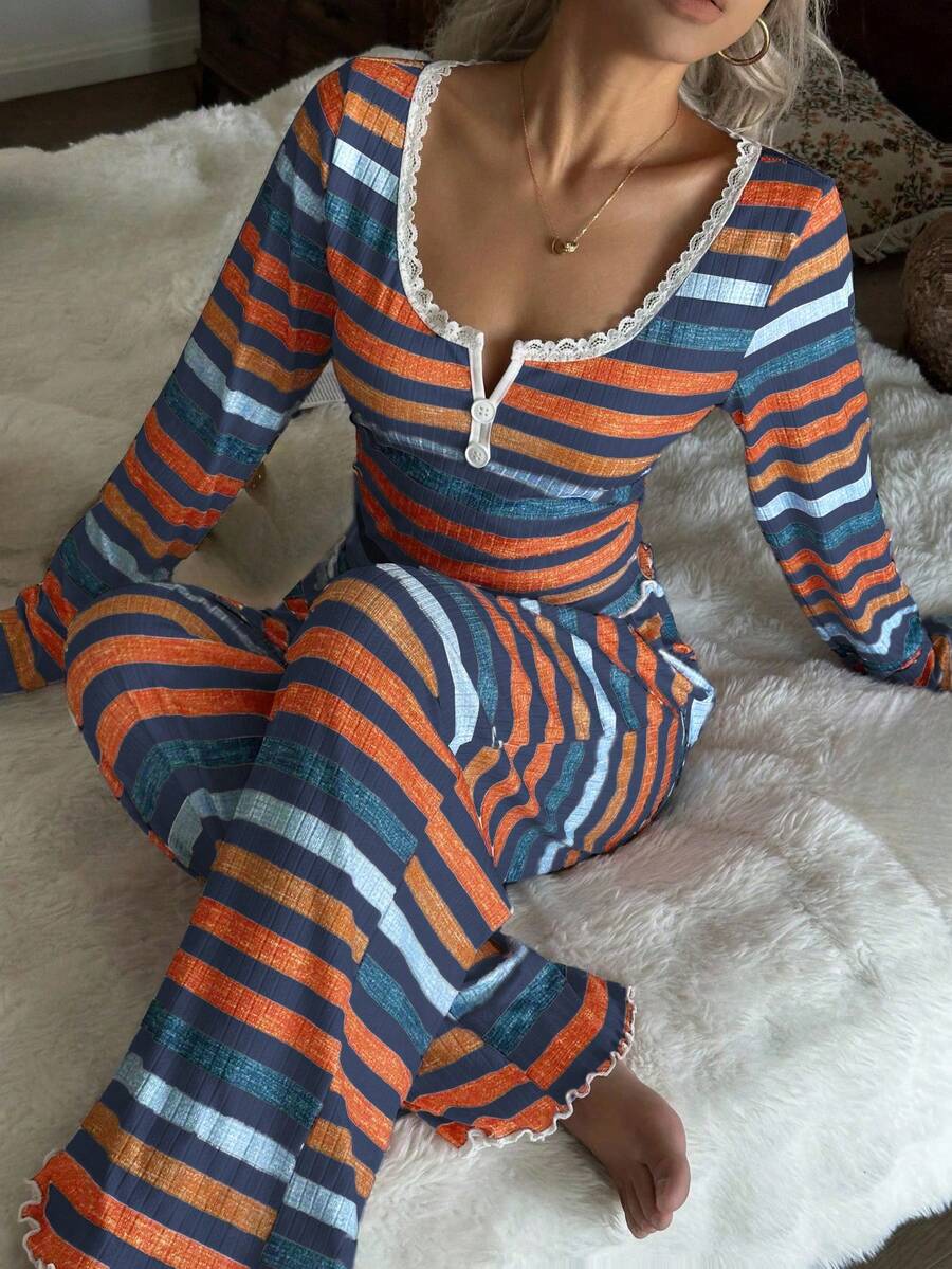 SHEIN Bộ đồ ngủ nữ tay dài, cổ vuông, cài cúc phía trước, họa tiết sọc nhiều màu sắc, viền ren, phong cách thường ngày. - Nhiều màu - Xem 1