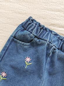 SHEIN Vintaside Kids Baby Girl Floral Embroidered Tapered Jeans, Autumn/Winter 2025 - Blue - View 7