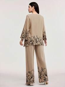 Veilorie Women's Notched V-Neck Floral Printed Flare Sleeve Top And Pants Two Pieces Set 2 Piece Set - Khaki - View 2