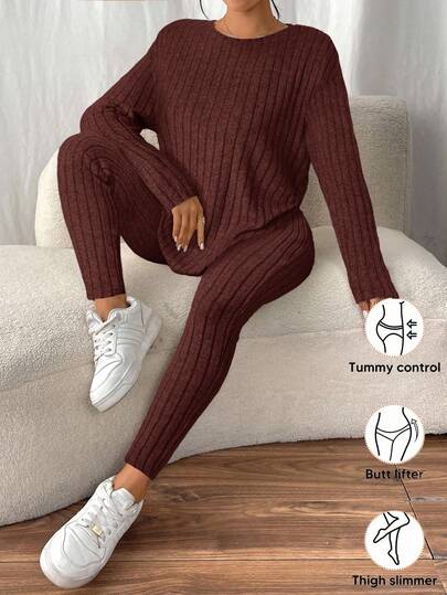 SHEIN Frenchy Camiseta de punto acanalado con hombros caídos y leggings de tela texturizada, conjunto de dos piezas